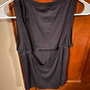 Black target tank top/muscle tee XS